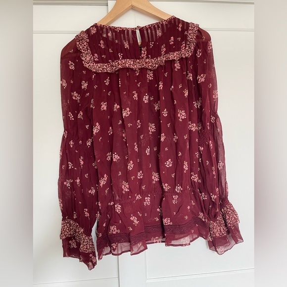 Chiffon floral blouse - Picture 2 of 2